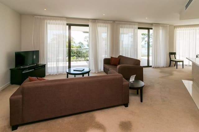 One Bedroom Apartment
