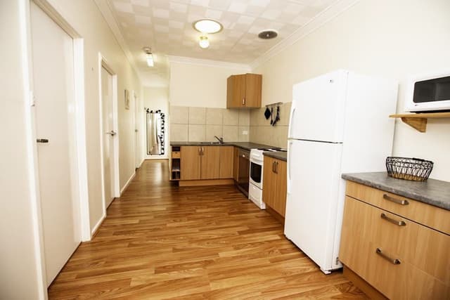 Condo, 3 Bedrooms