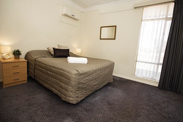 Condo, 3 Bedrooms