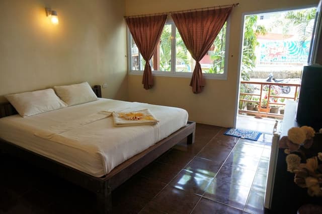 1-2 Person AC Standard Room