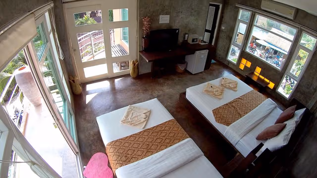 2-3 Person AC Hotel Room