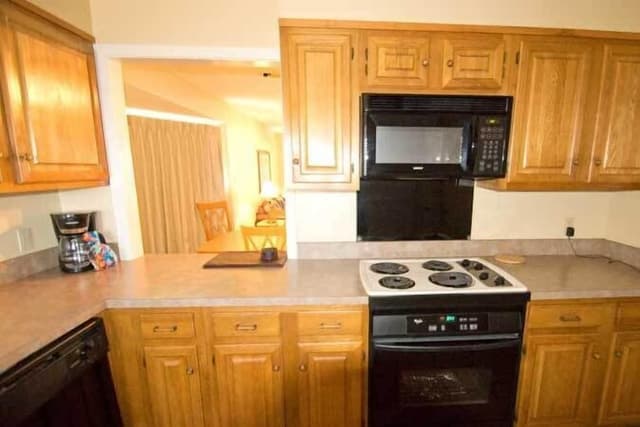 Classic Condo, 2 Bedrooms, Jetted Tub