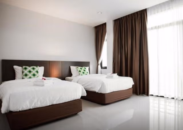 Standard Twin Room