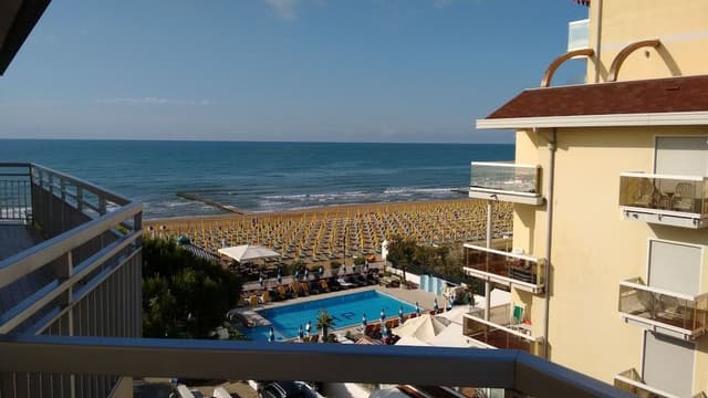 Junior Suite, Partial Sea View