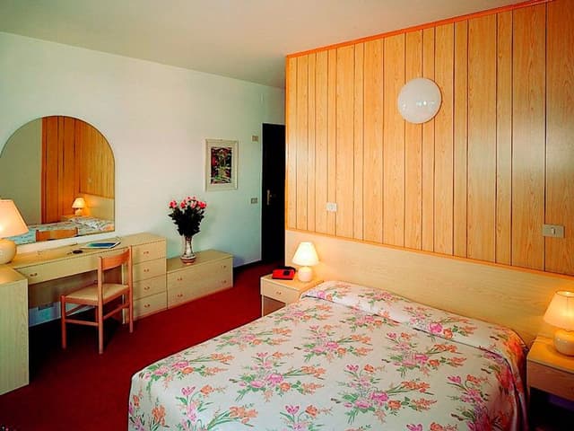 Junior Suite, Partial Sea View