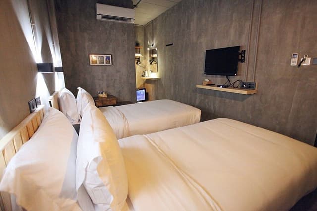 Deluxe Twin Room