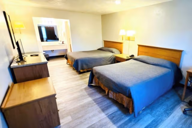 Standard Double Room, 2 Queen Beds