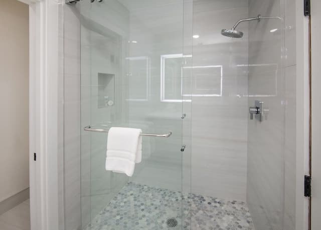 Condo, 3 Bedrooms