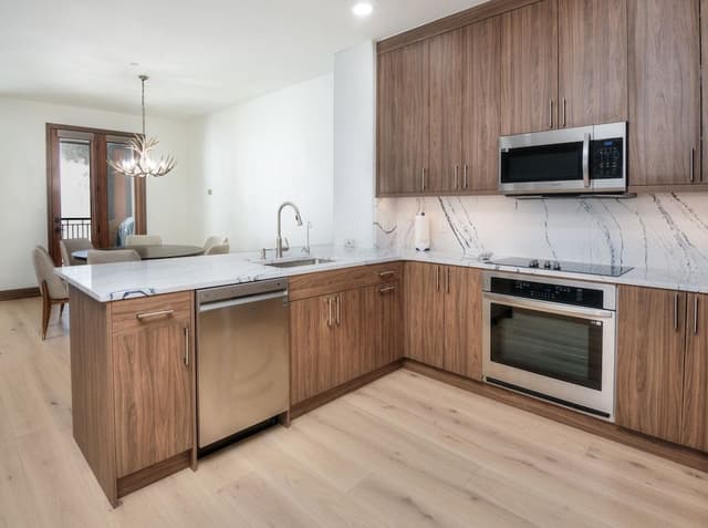 Condo, 3 Bedrooms