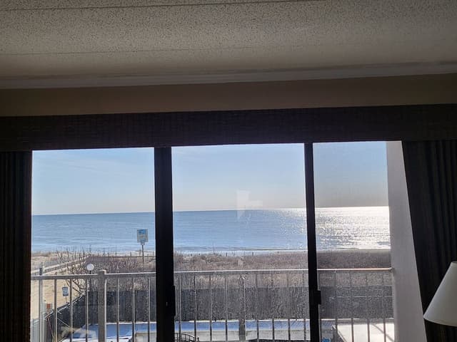 Condo, 3 Bedrooms