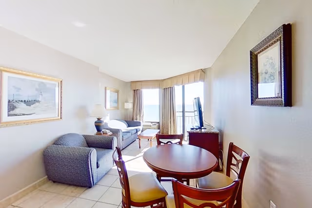 Suite, 1 Bedroom (Oceanfront 1 King)