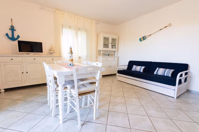 House, 2 Bedrooms, Patio