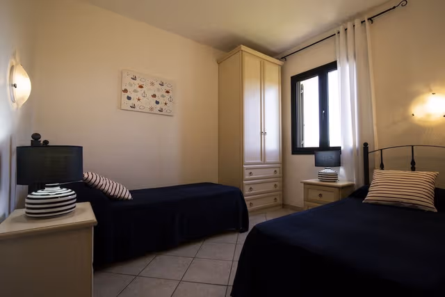 House, 2 Bedrooms, Terrace