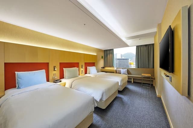 Triple Room