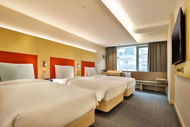 Triple Room