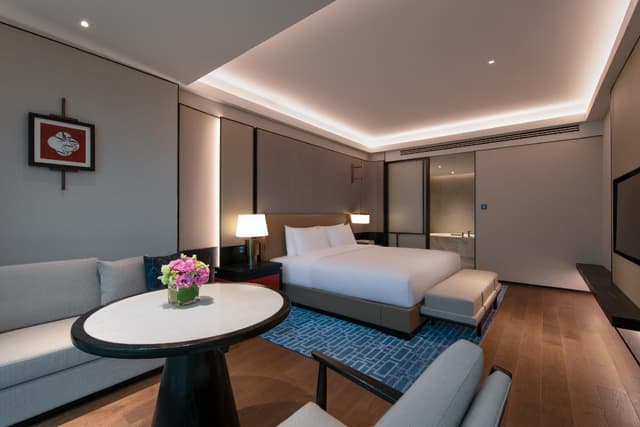Executive Suite King