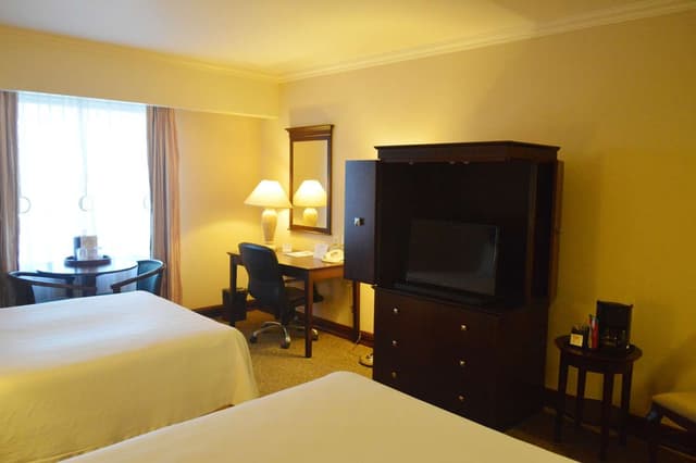 2 Double Beds, Non-Smoking, Handicap Room