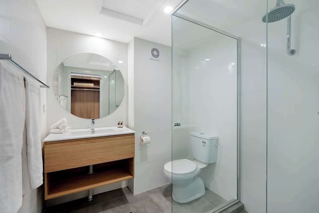 Deluxe Room, 1 King Bed, River View (refurbished room)