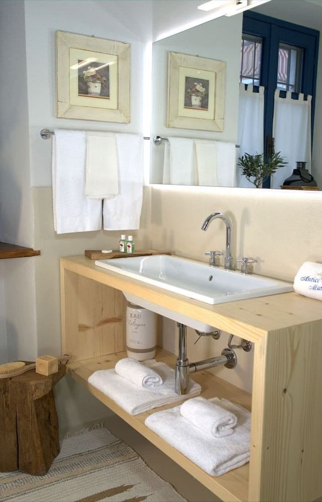 Double Room, 1 Queen Bed, Corner