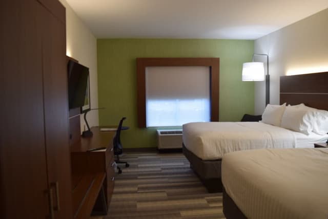 Standard Room, 2 Queen Beds