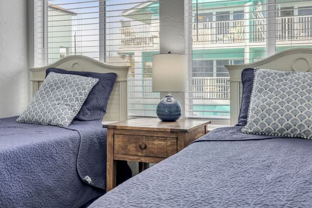 Family Condo, Beach View