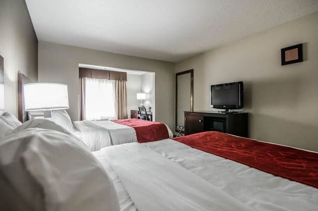 Suite, 2 Queen Beds, Non Smoking