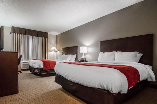 Suite, 2 Queen Beds, Non Smoking