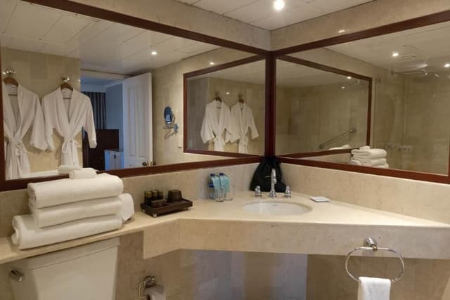 2 King Beds, 2 Bedroom Suite, Ocean View