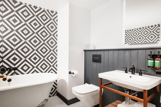 Studio Suite, 1 King Bed, Bathtub (Separate Bath and Shower)
