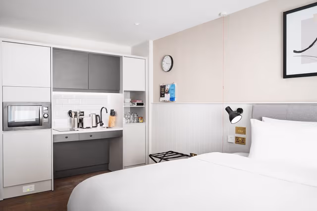 Studio Suite, 1 King Bed, Bathtub (Separate Bath and Shower)