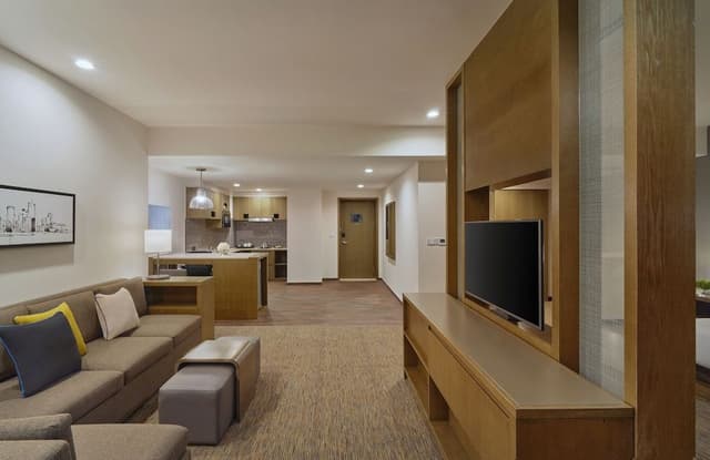 Studio Suite, 1 King Bed with Sofa bed, Kitchenette