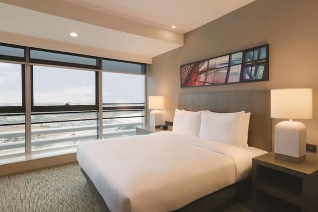 Studio Suite, 1 King Bed with Sofa bed, Kitchenette