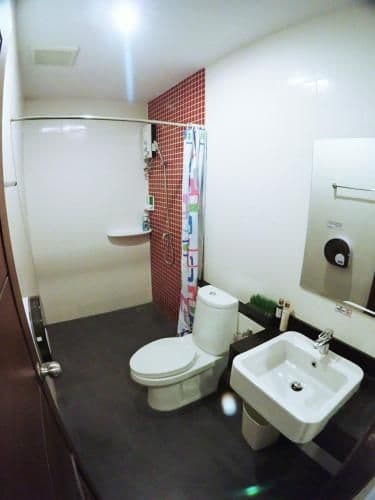 Deluxe 3 Adults