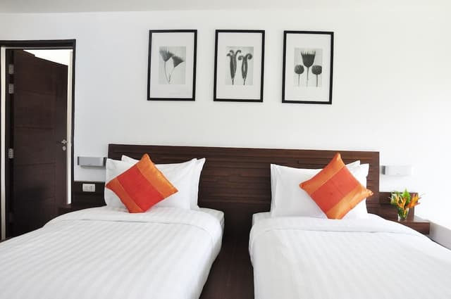 Deluxe Twin Bed with Garden View
