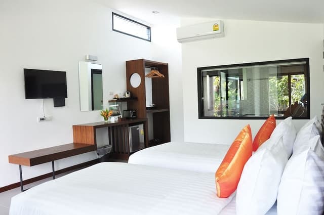 Deluxe Twin Bed with Garden View