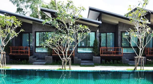 Deluxe Double Room with Pool View