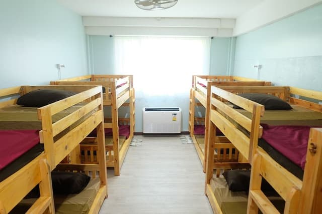 10 Bed Male Dormitory-Twin