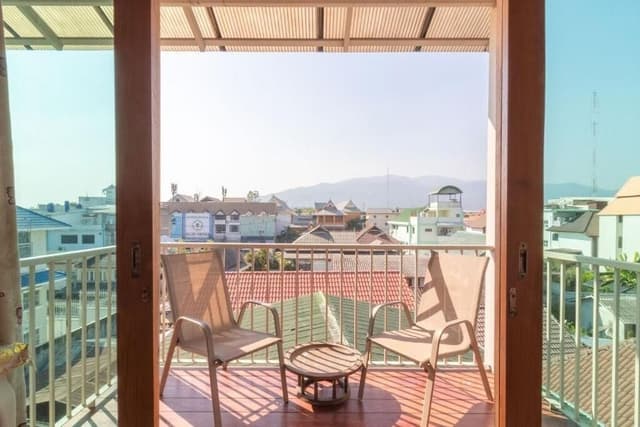 Signature Room, 1 King Bed, Balcony