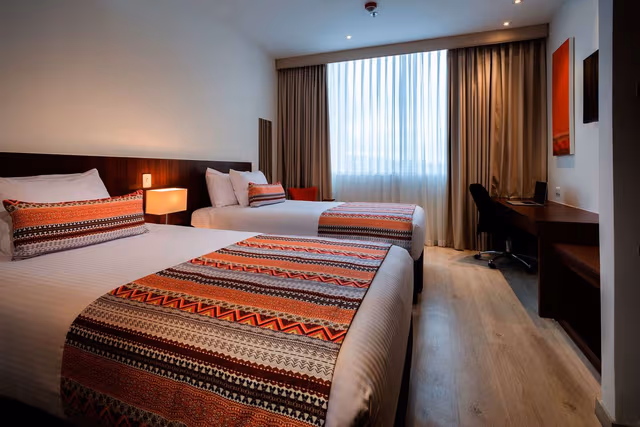 2 Single Beds, Non-Smoking, Wi-Fi, Air-Conditioned, Safe, Coffee And Tea Maker, Mini Bar, Full Breakfast