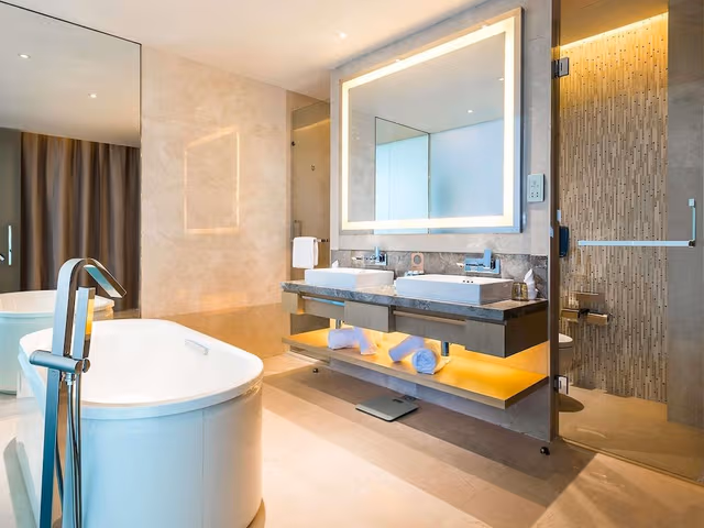 Deluxe Suite, 1 King Bed