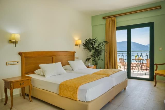 Villa con 2 Camere da Letto, Piscina Privata e Vista Mare