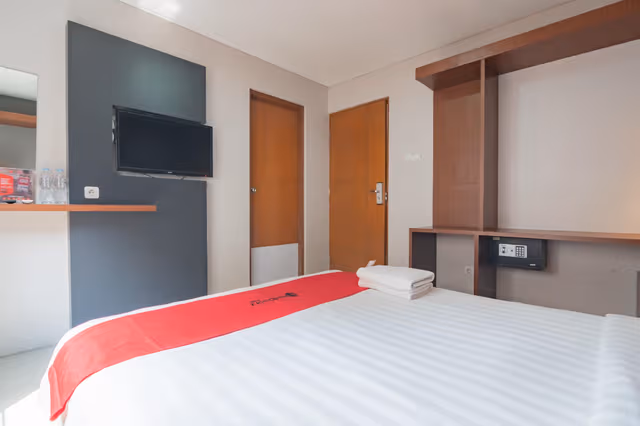 RedDoorz Room