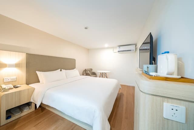 Huazhu - Bed Room A