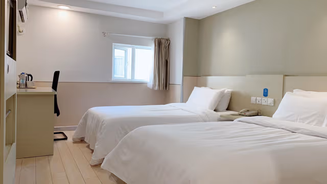 Guest Twin Room