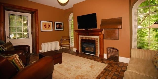 Gordon Suite