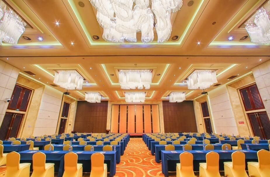 โรงแรมไป่หยุน สนามบินเทียนสิน (Tianjin Airport Baiyun Hotel)1