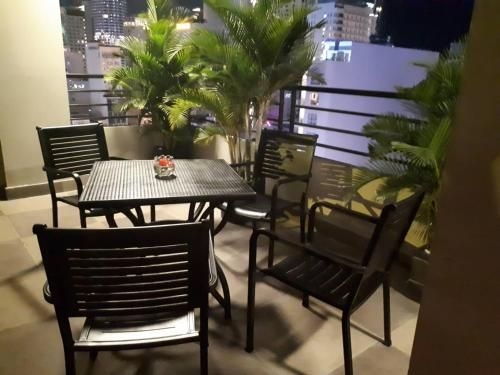 เมเปิ้ล ลีฟ โฮเต็ลแอนด์อพาร์ตเมนต์ (Maple Leaf Hotel & Apartment)0