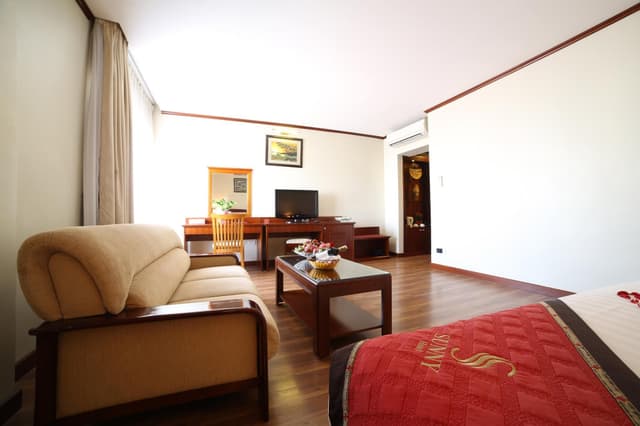 Deluxe Suite