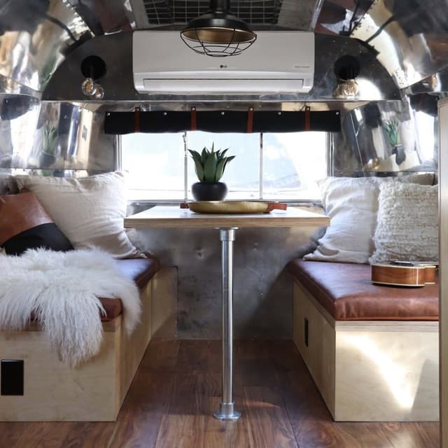 Merle Airstream