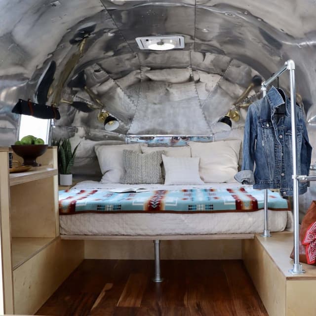 Merle Airstream